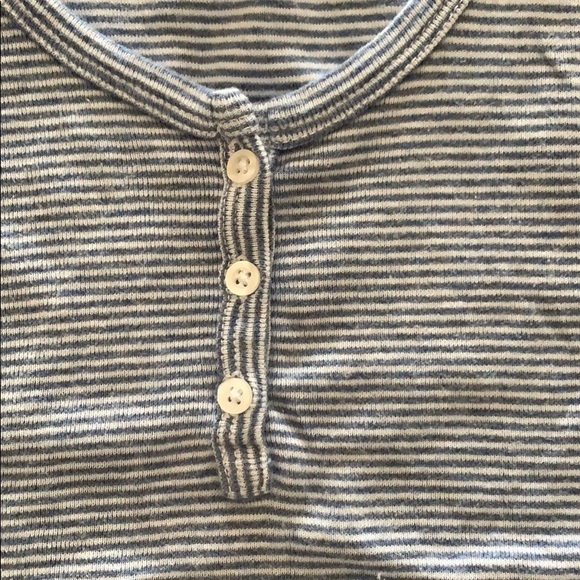 Brandy Melville cropped tank! - Picture 3 of 6